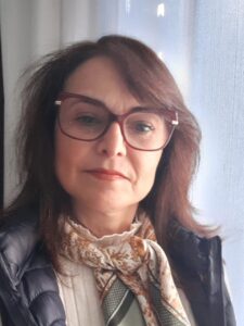 Josiene de Oliveira será a psicoterapeuta transpessoal na viagem para Serra Gaúcha de 08 a 12/12/25. 